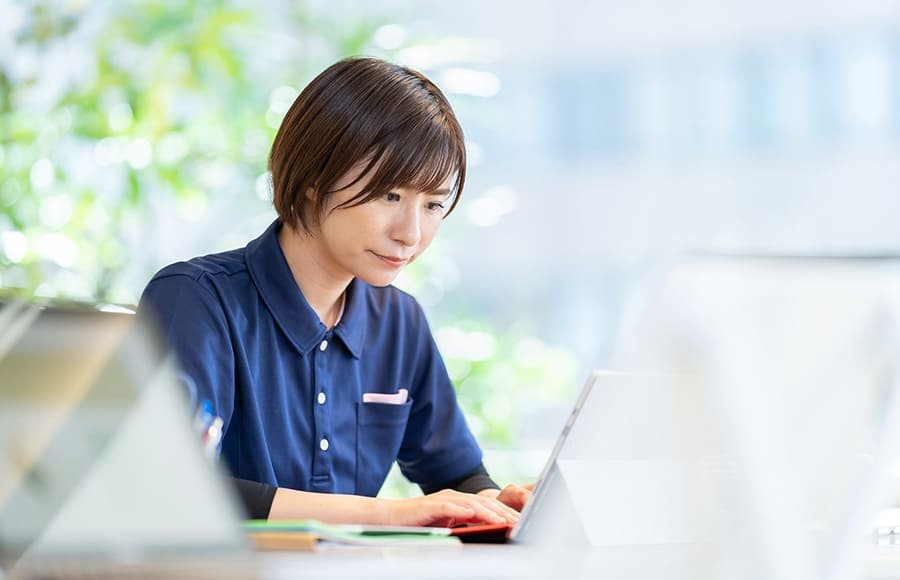 行政保健師と産業保健師の働き方・仕事内容の違い