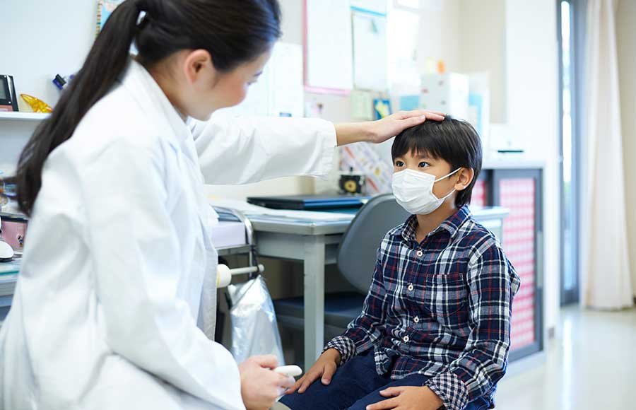 保健室の先生(養護教諭)になるには?