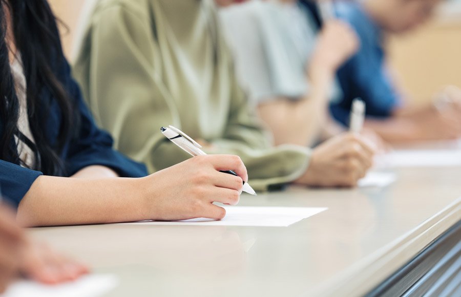 行政保健師の年齢制限は自治体によって異なる