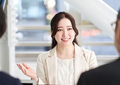 産業保健師の企業における役割、産業医との違いとは