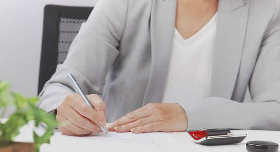 保健師免許の更新が必要な時っていつ？転職時に必要な手続きとは？